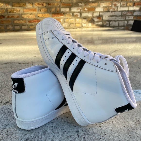 EXCELLENT CONDITION Adidas Pro-model leather high tops - Picture 4 of 13